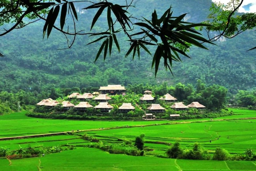 Hanoi Mai Chau Pu Luong E-bike Tour 3 Days